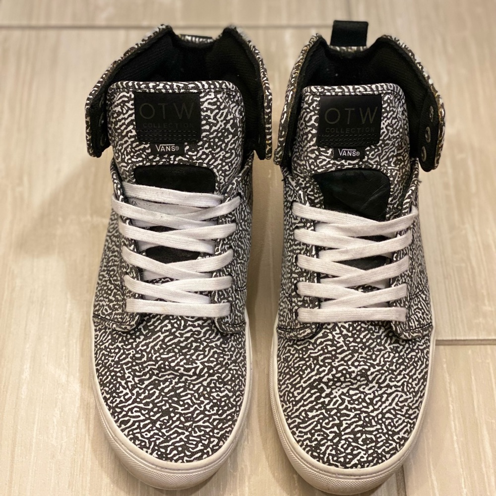 Vans OTW Collection Size 11 Rare Black & White High Top Sneakers